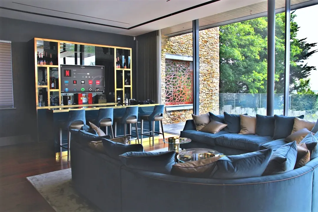 House With The Views